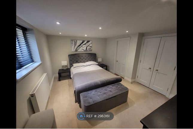 King Edward Vii Apartments, Kings Drive, Midhurst photo 3