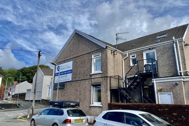 Ravenhill Road, Fforestfach, Swansea photo 4