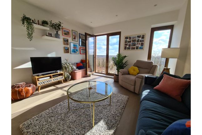 Flat for sale in 25 Grosvenor Road, St. Albans