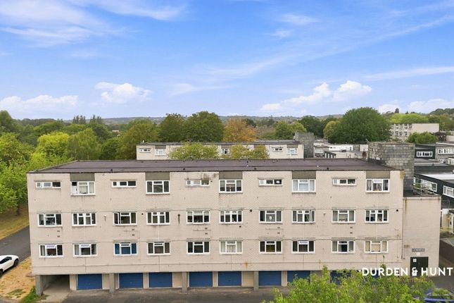 2-bed house on 103 Highwood Lane, Loughton, £275,000