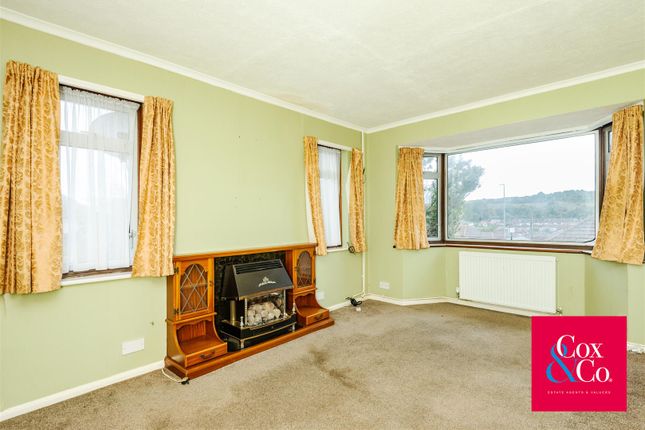 11, Avery Close, Brighton photo 4
