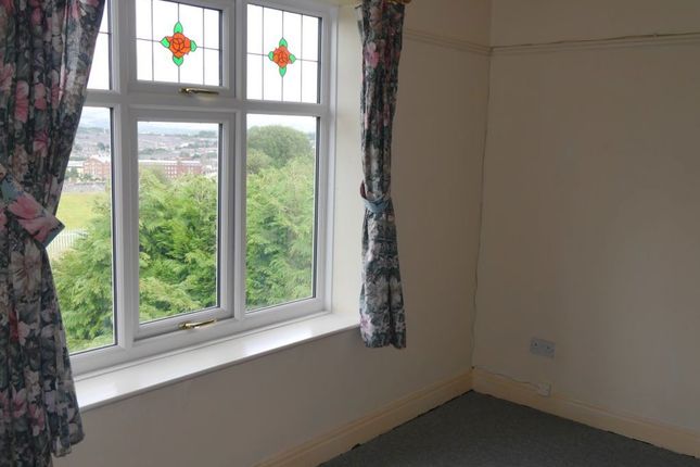 6, Park Crescent, Accrington photo 5