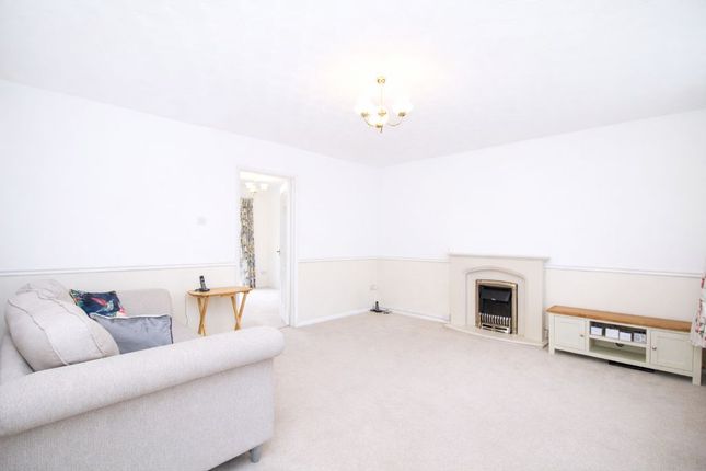 34, The Ridings, Pontypridd photo 3