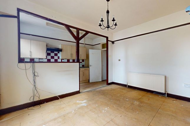 Flat 2, London photo 5