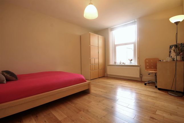 Cavendish Place, Newcastle Upon Tyne photo 4