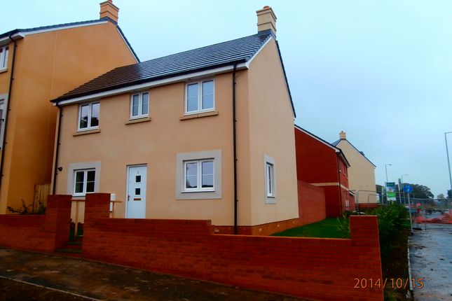 Thumbnail Detached house to rent in Mascroft Road, Trowbridge