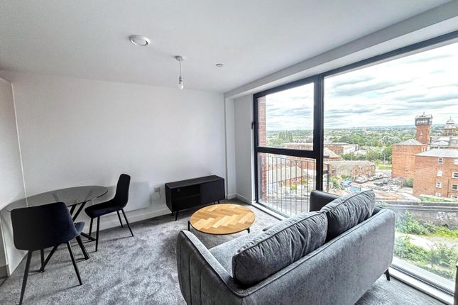 512, Willow Court, Salford photo 3