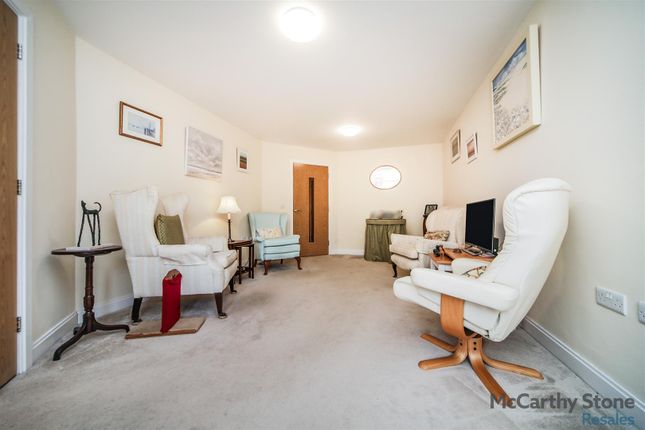 9 Tyefield Place, High Street, Hadleigh photo 3
