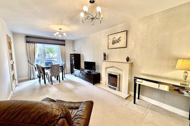 1 Blyton House, Marlow Road, Bourne End photo 3