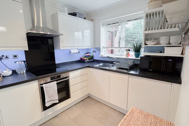 Maisonette for sale in Herald Gardens, Wallington, Surrey