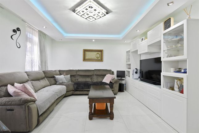 Terraced house for sale in Abbey Road, London