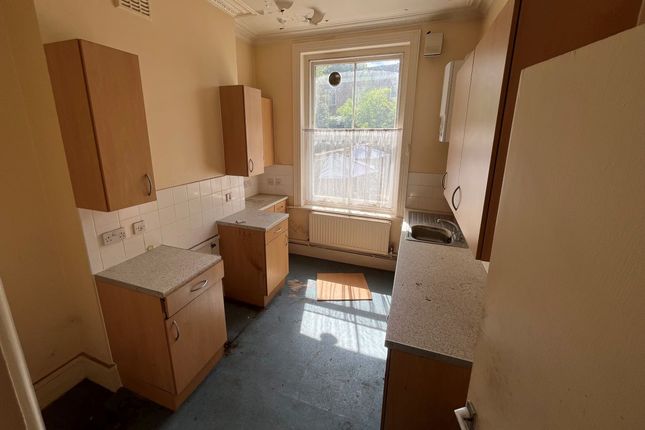 9, Hemstal Road, London photo 5