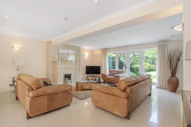 8, Heathfield Road, Hertfordshire photo 2