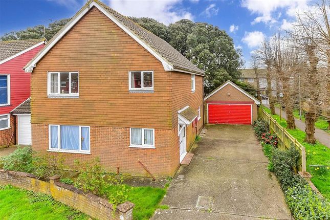 Thumbnail Detached house for sale in Mabledon Close, New Romney, Kent