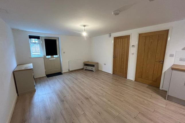 Flat to rent in Silver Street, Peterborough