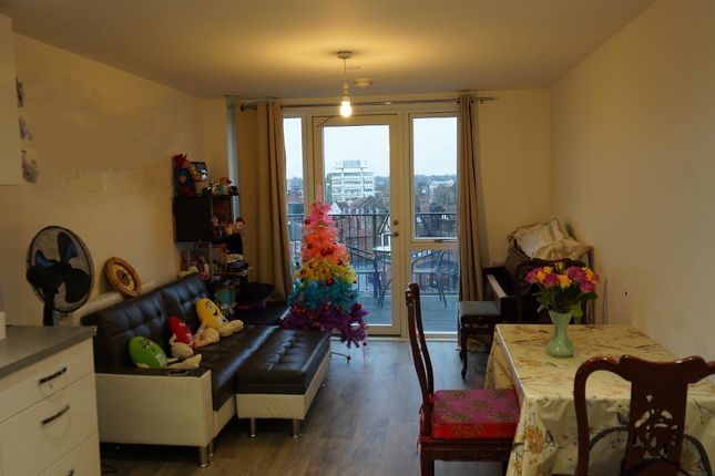 Flat for sale in Adenmore Rd, Catford, London