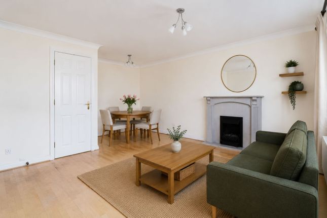 2 St. Andrews Mews, Wells, Somerset photo 4