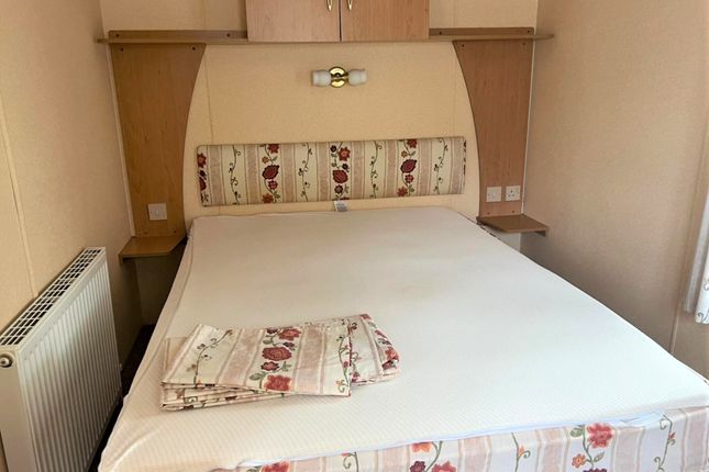 12 Little Lakeland Caravan Park, High Road, Harleston photo 5