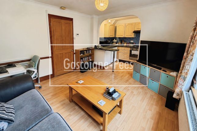37, Horsham photo 2