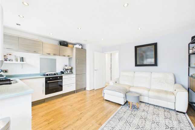 3 Brooklyn Apartments,, Fernleigh Road, Cornwall photo 2