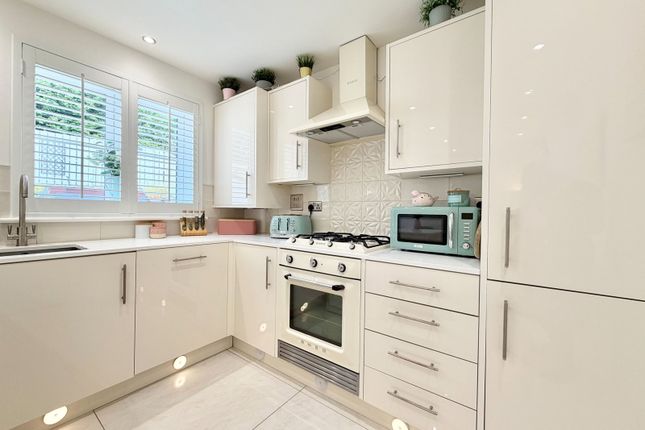 29 Hoggan Path, Cumbernauld Road, Bonnybridge photo 4