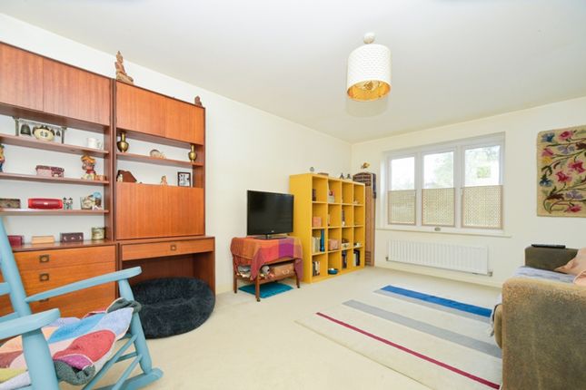 91, Cozens Grove, Shrivenham photo 4