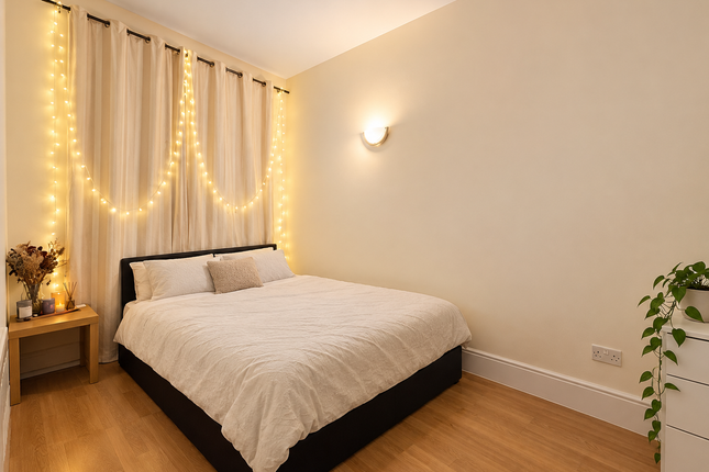 Ground floor flat, 2a Oak Crescent, London photo 4