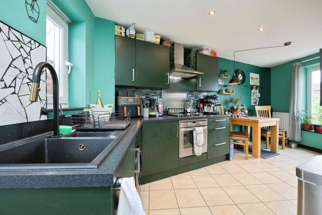 25, Beaton Crescent, Huntingdon photo 4