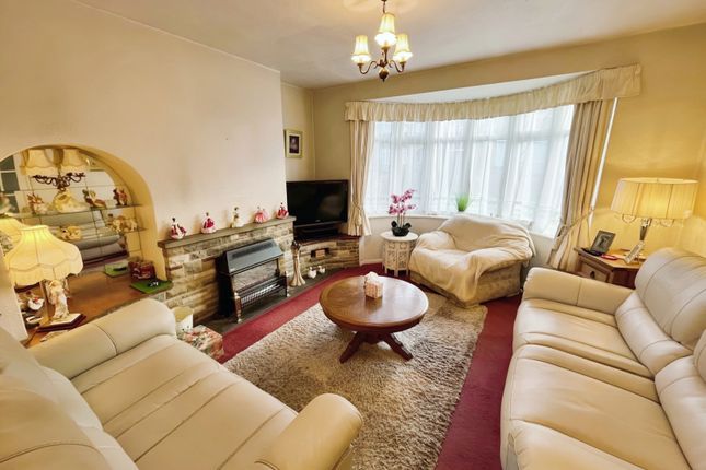 Detached house for sale in Valentine Road, Leicester, Leicestershire