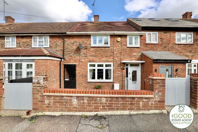 Terraced house to rent in Rochford Green, Loughton