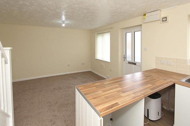 Evergreen Close, Bilston photo 3