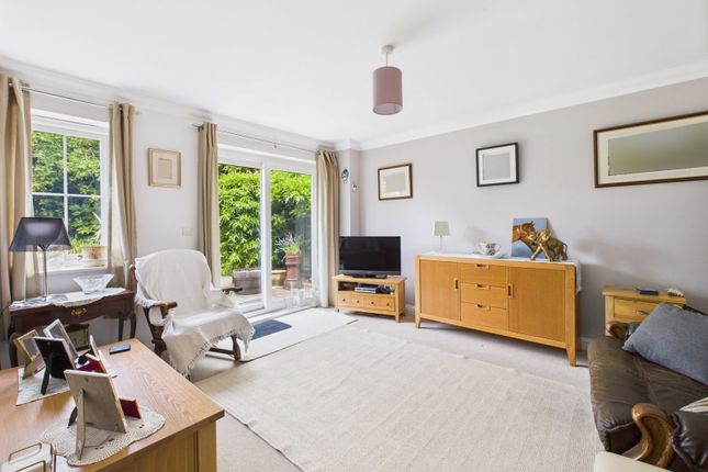 10, Parsonage Road, Horsham photo 3