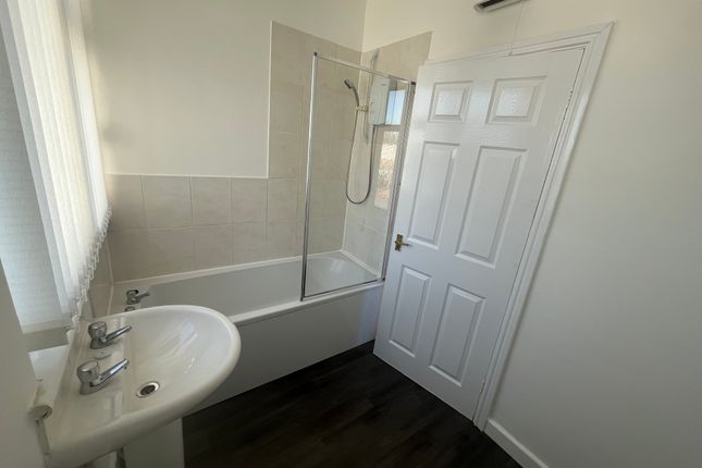Flat 3 25a Bainbridge photo 5