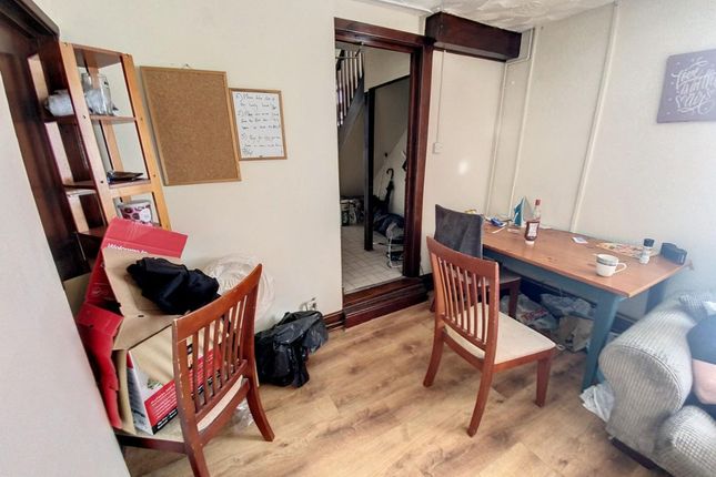 69 Cathays Terrace, Cardiff photo 5