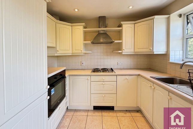 10,, Oak Mount, Eccles photo 5