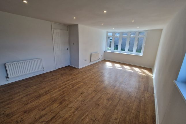 5, Brackenlaw, Gateshead photo 5