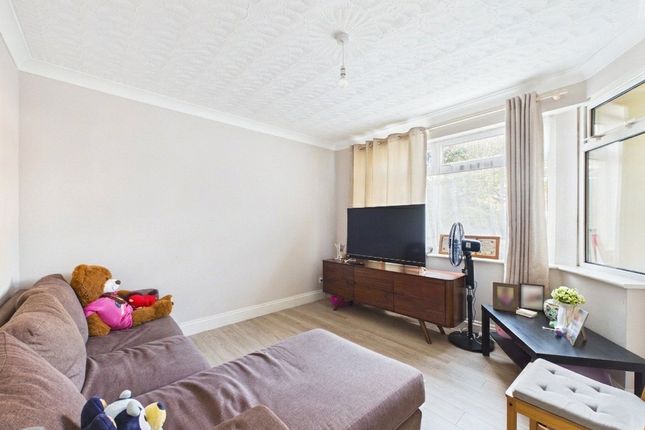19, Rossall Avenue, Bristol photo 3