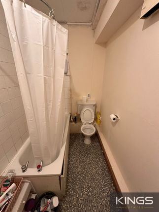 Flat to rent in Hanover Buildings, Southampton