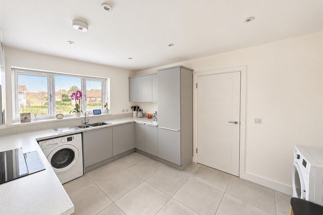 New Barn Lane, Uckfield photo 3