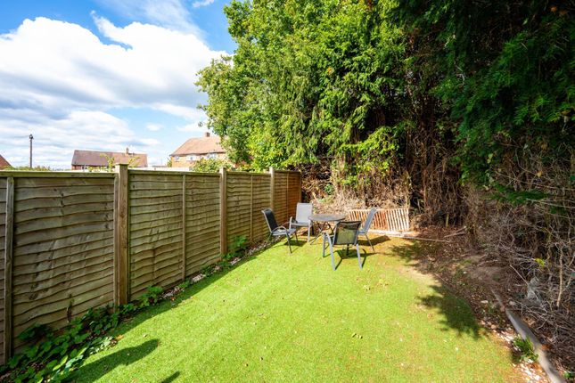 3, Cobbett Road photo 2