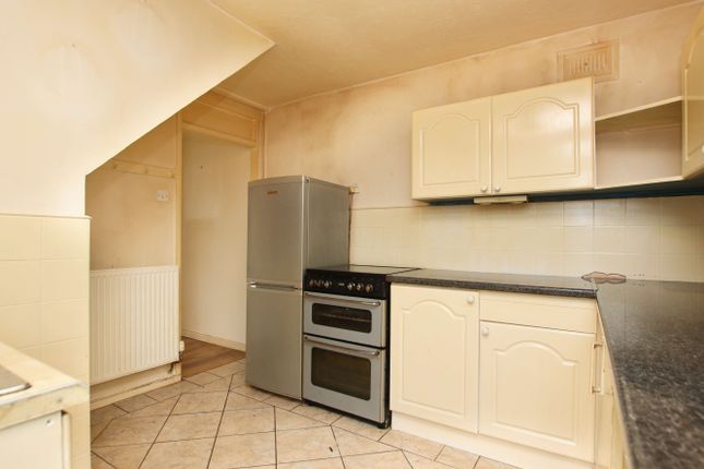 12, Manor Court, Church Village photo 5