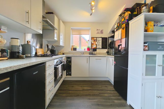 18, Morris Road, Stoke-on-Trent photo 2