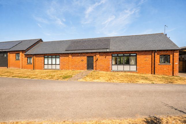 3-bed house on Shepherds Cottage, Bosmore Lane, Henley-on-thames, £2,800/mo