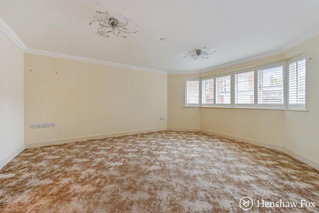 Flat 4, Holt Court, Latimer Street, Romsey photo 4