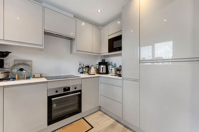 2 Langley Beck, Widnes photo 4