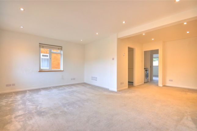 6 Barn Court,, Milford Road, Godalming photo 4