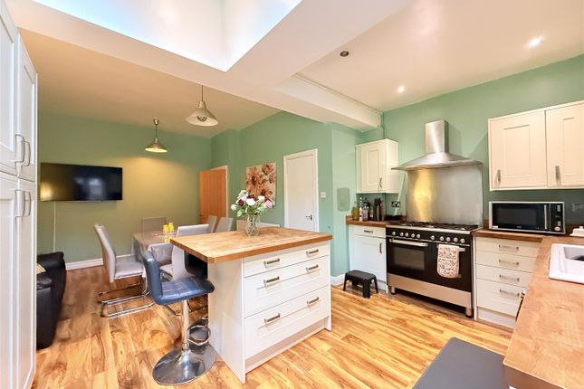 100, Henrietta Street, Ashton-under-lyne photo 3