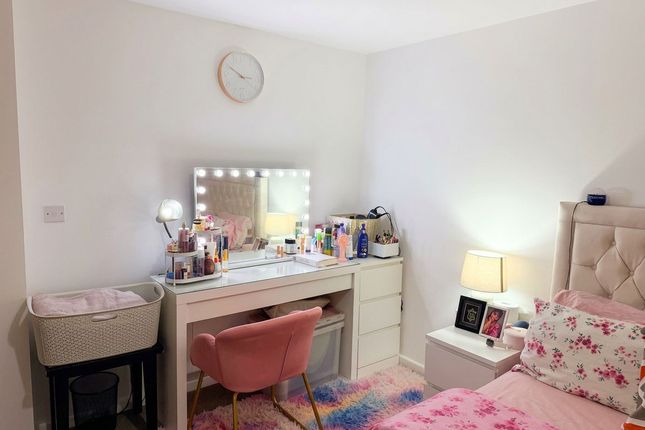 80 Manchester Road, Altrincham photo 5