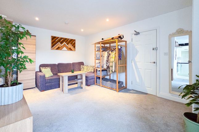 Flat 15, Kingsworthy La Vallee De St. Pierre, Jersey photo 3