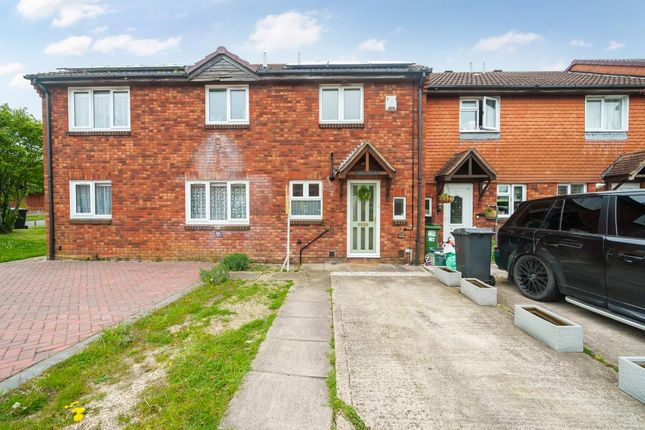 Terraced house to rent in The Moors, Thatcham